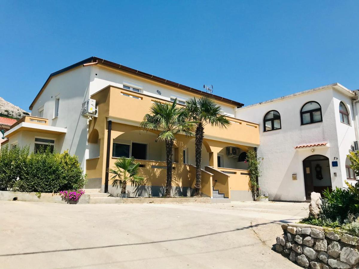 Apartments Anna III Baška Eksteriør billede