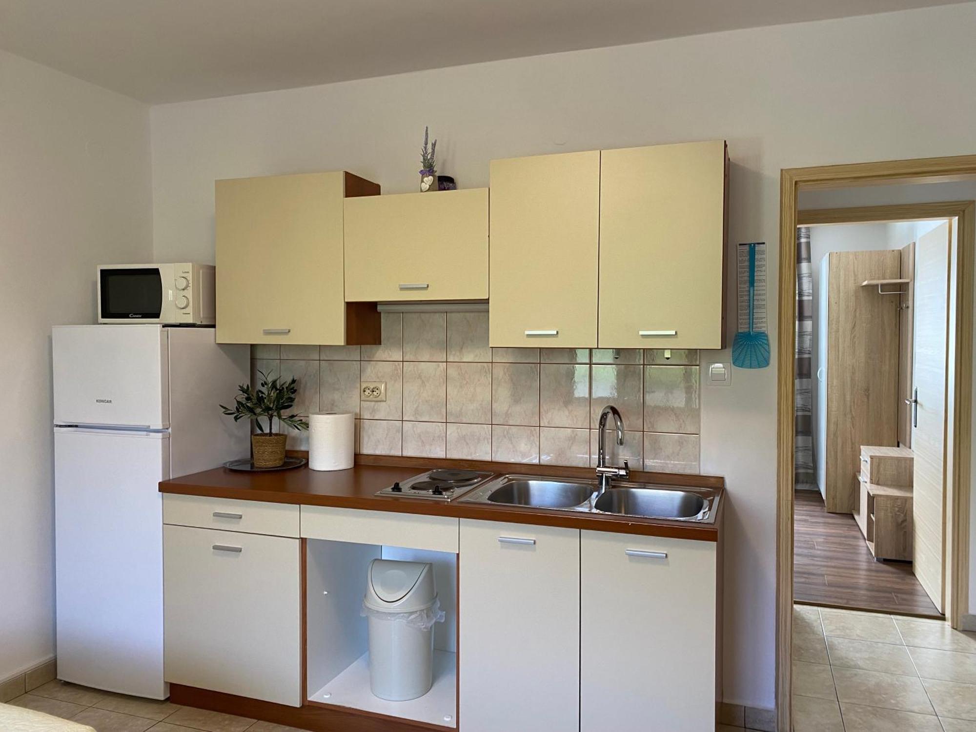 Apartments Anna III Baška Eksteriør billede