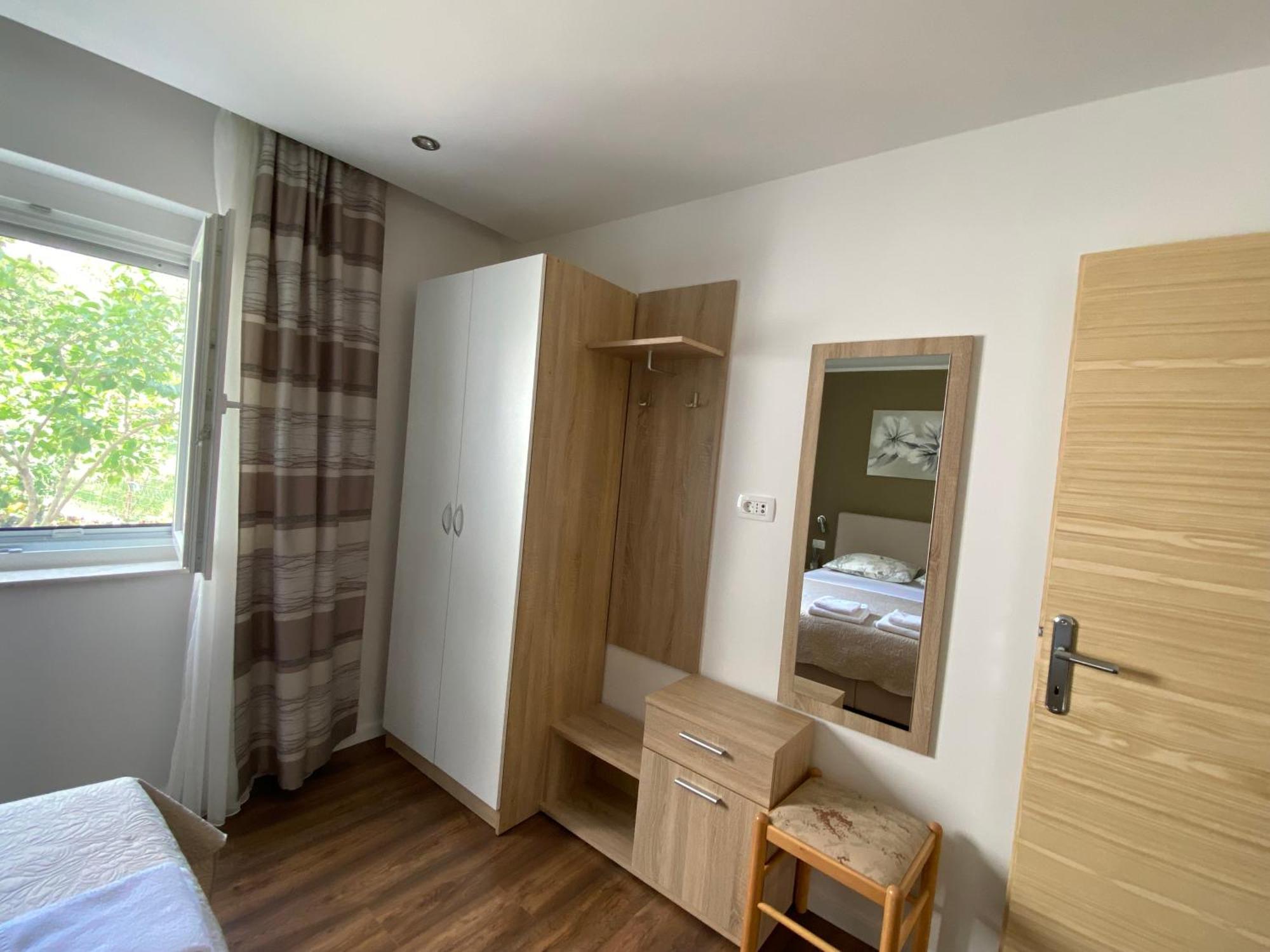 Apartments Anna III Baška Eksteriør billede